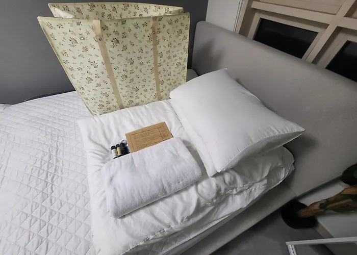 1-2308 #sinnonhyeon Stn Exit 9, 1-min #gangnam Stn, 5-min #ott #concierge Gangnam Managed